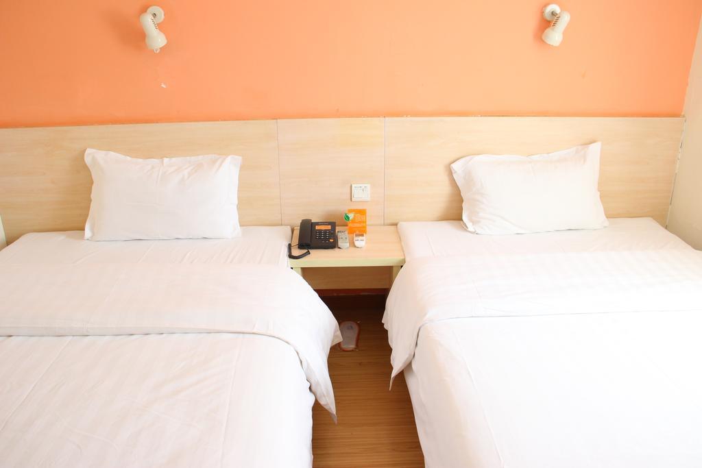 7Days Inn Guangzhou Gangding Longkou XI Road Exterior photo